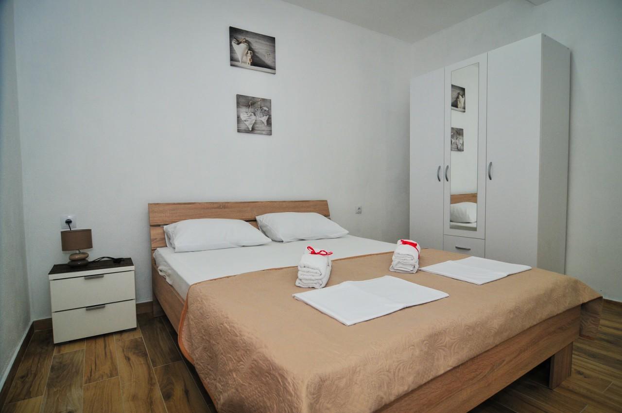 Apartmani Bekonja Тиват Екстериор снимка